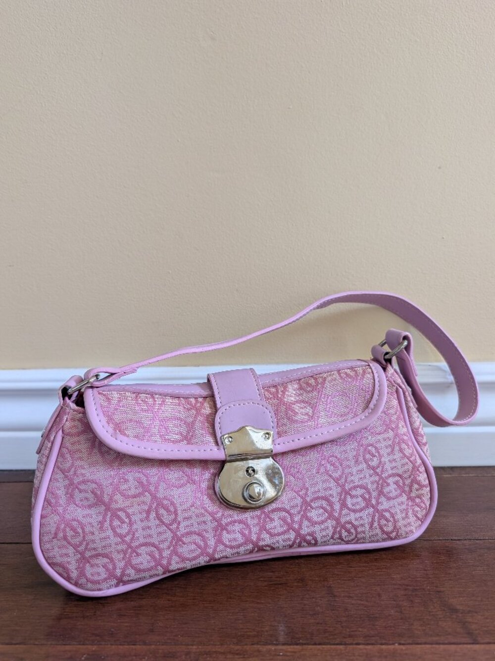Y2K XO VINTAGE BABY PINK MINI BAG
